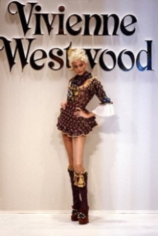 Vivienne Westwood tenue
